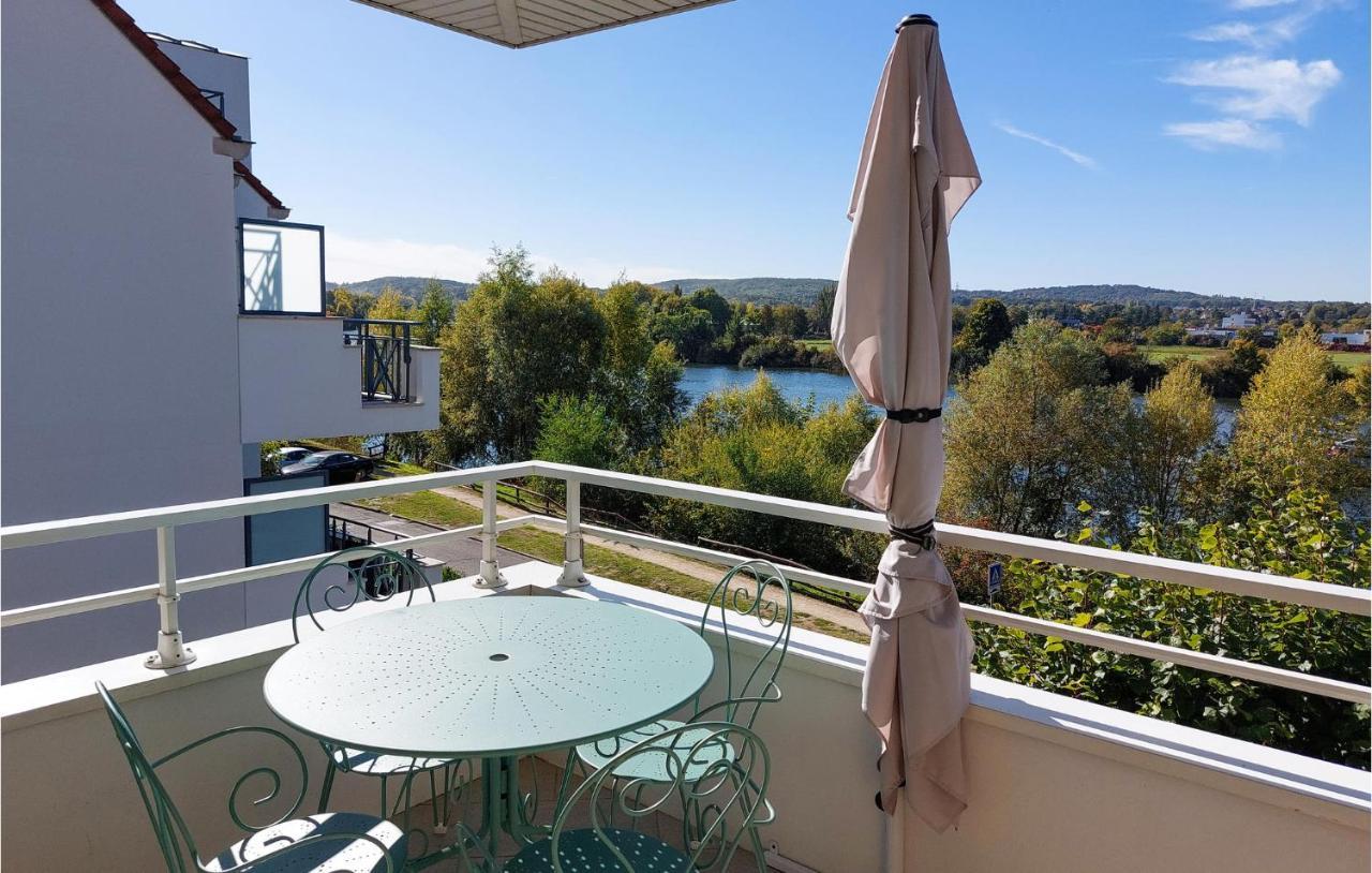 Awesome Apartment In Triel-Sur-Seine With Kitchen Triel-sur-Seine Exterior foto