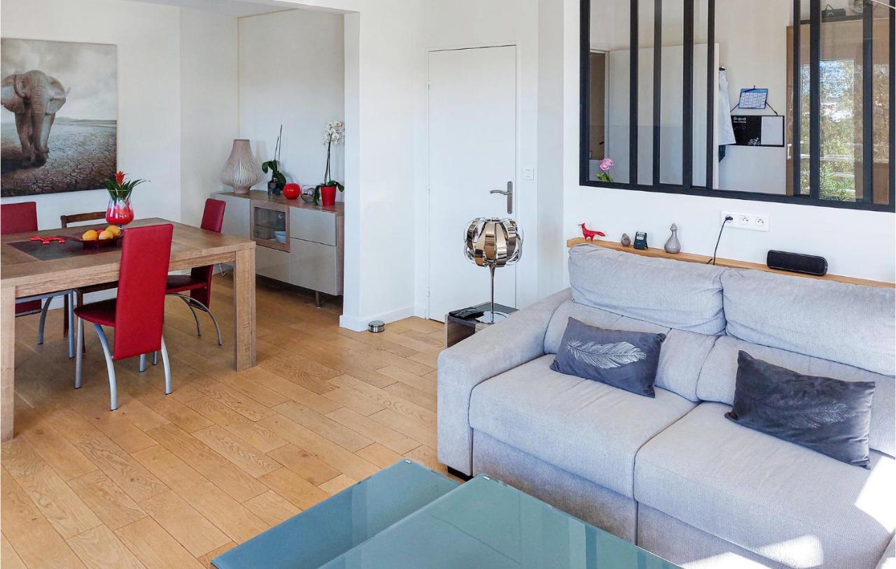 Awesome Apartment In Triel-Sur-Seine With Kitchen Triel-sur-Seine Exterior foto